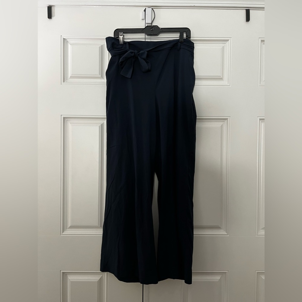 BANANA REPUBLIC | High-Waisted Taper Waist Tie Pants in Navy